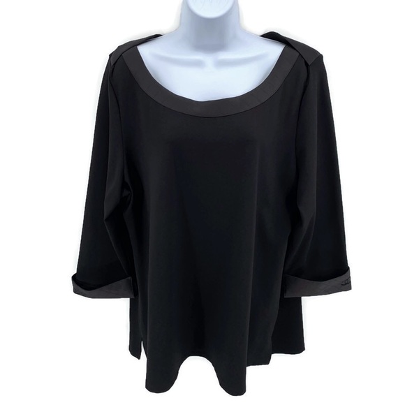 CHANEL Tops - CHANEL Elegant Quilted Employee Uniform Blouse